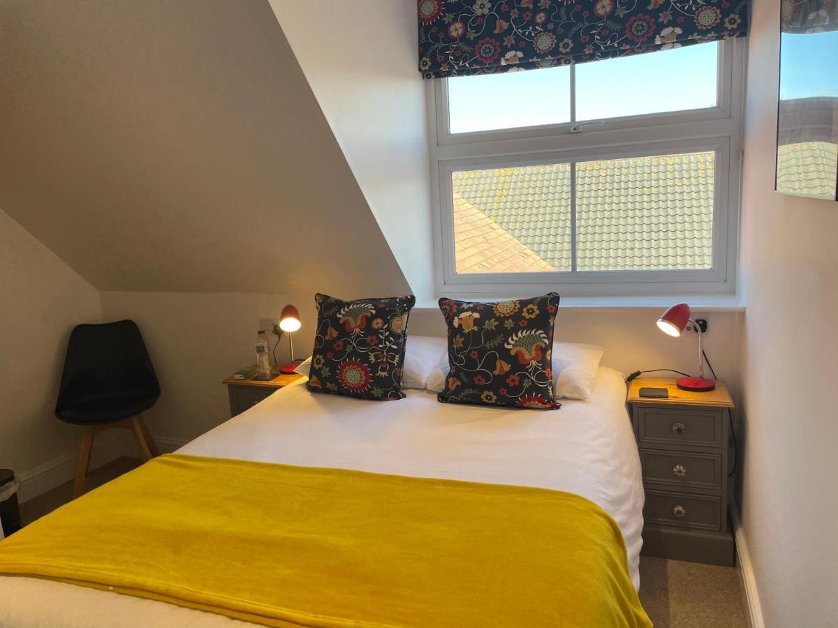 Holway House 3*