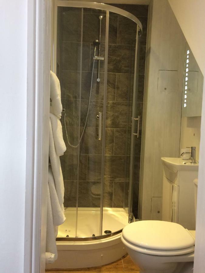 Holway House 3*